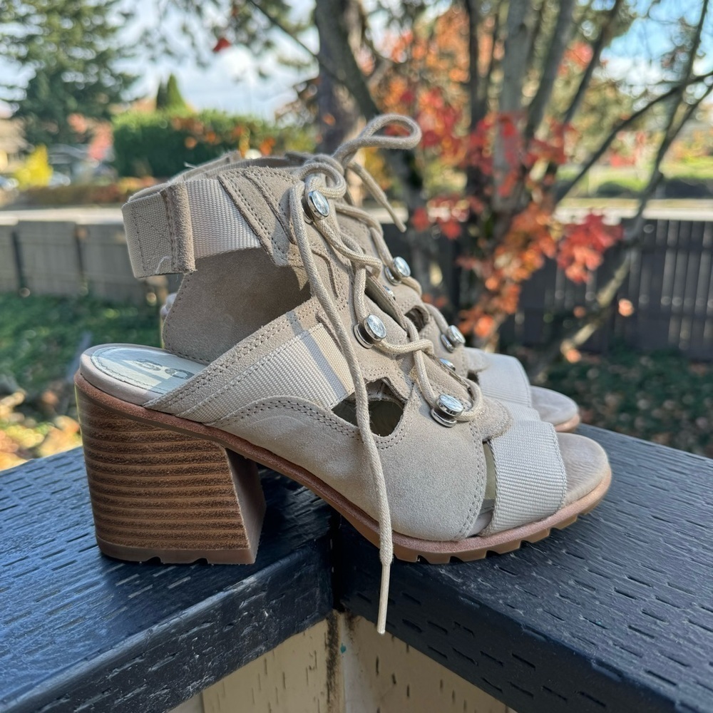 Sorel Women’s Nadia Lace Heeled Sandal in Ancient Fossil Size 7 - Picture 1 of 9